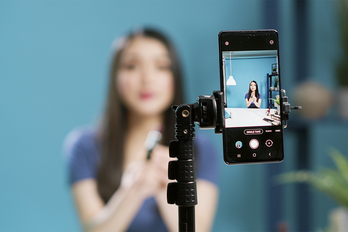 Keuntungan Menjadi Influencer