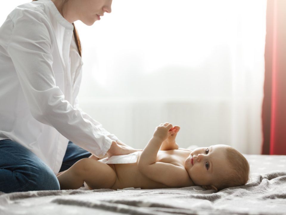 BAB bayi berwarna hijau